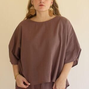 Short sleeve blouse with button detail